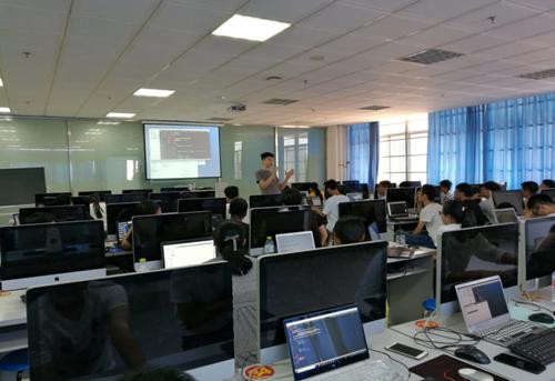 潍坊科技学院计算机软件学院 | 因需而"智",共谋大"计"